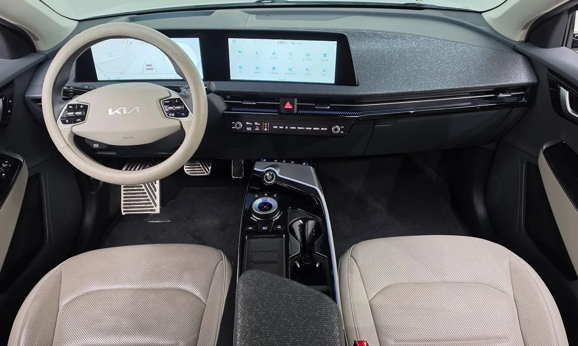 Kia EV6 — фото 9