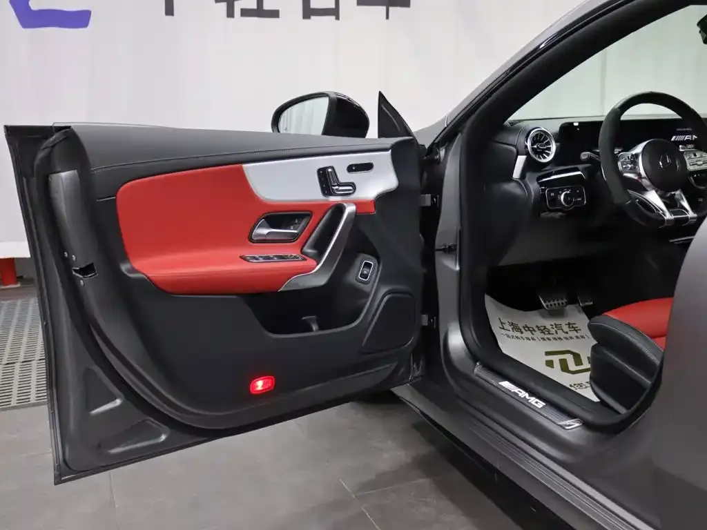 Mercedes-Benz CLA AMG — фото 9