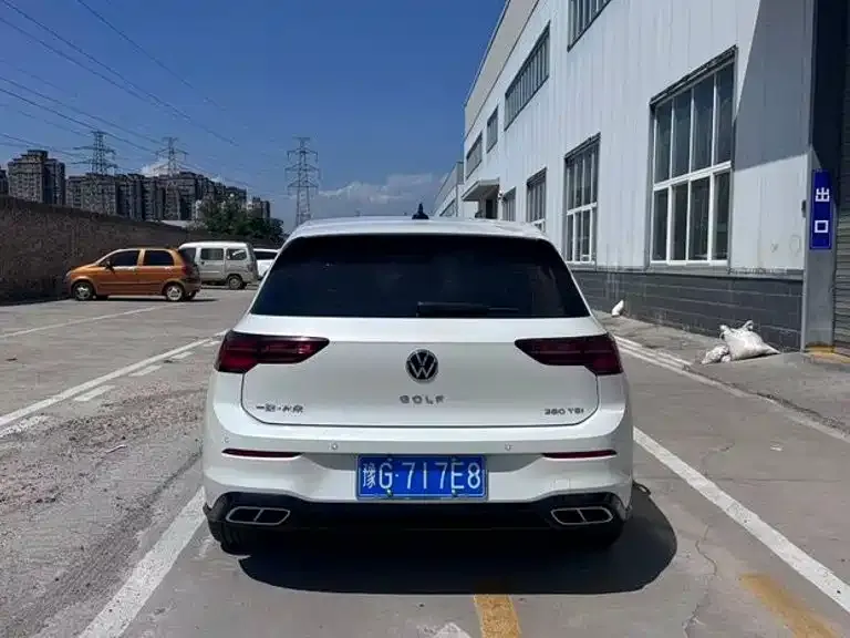 Volkswagen Golf — фото 9