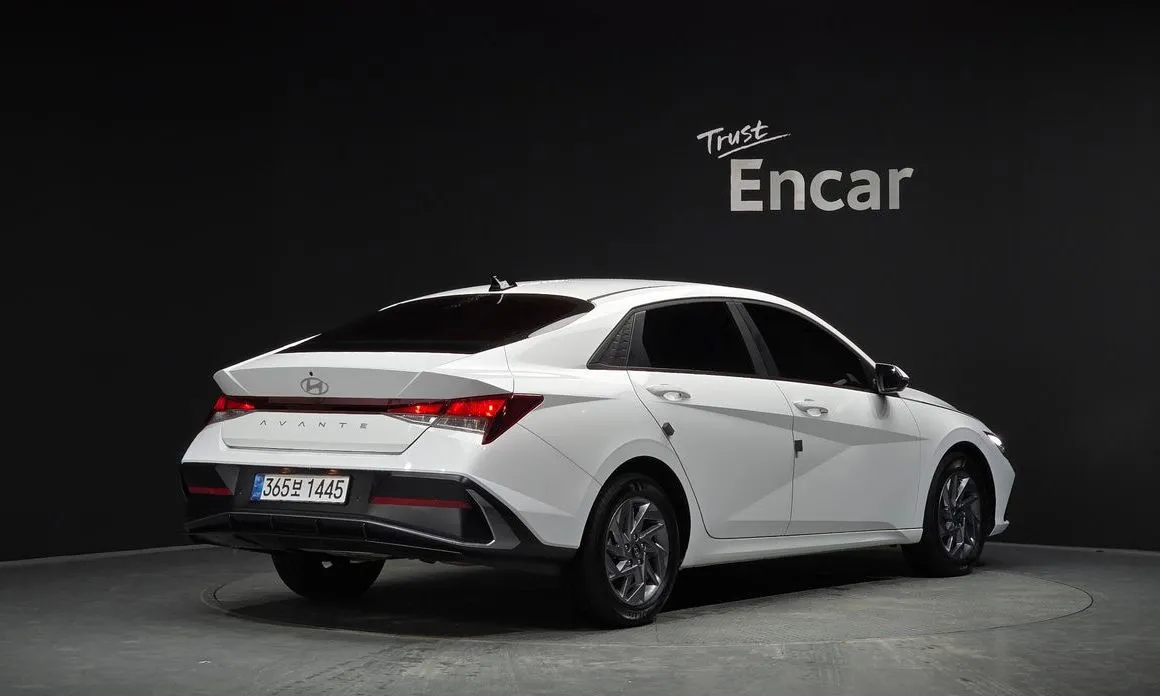 Hyundai AVANTE — фото 2