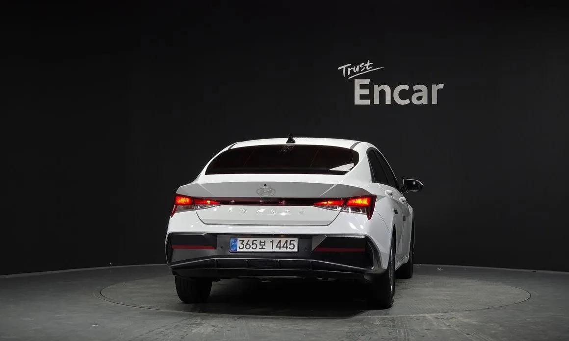 Hyundai AVANTE — фото 5