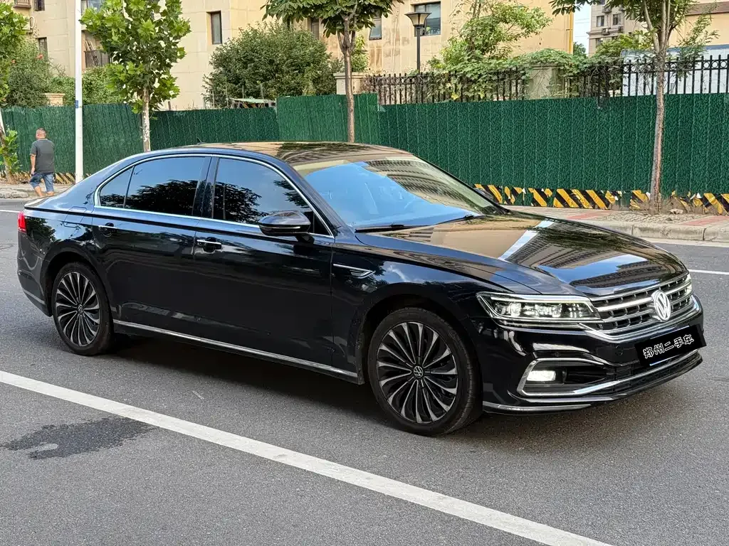 Volkswagen Phideon — фото 7