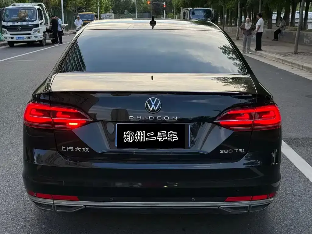 Volkswagen Phideon — фото 5