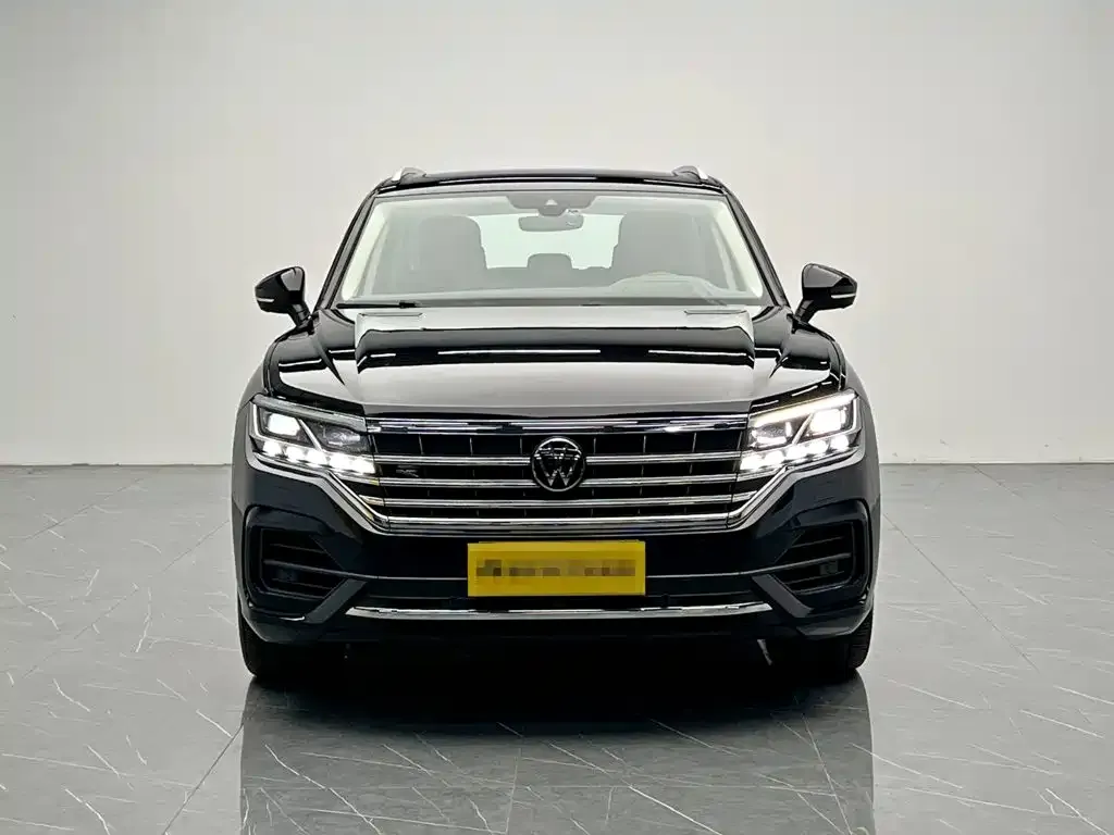 Volkswagen Touareg — фото 2