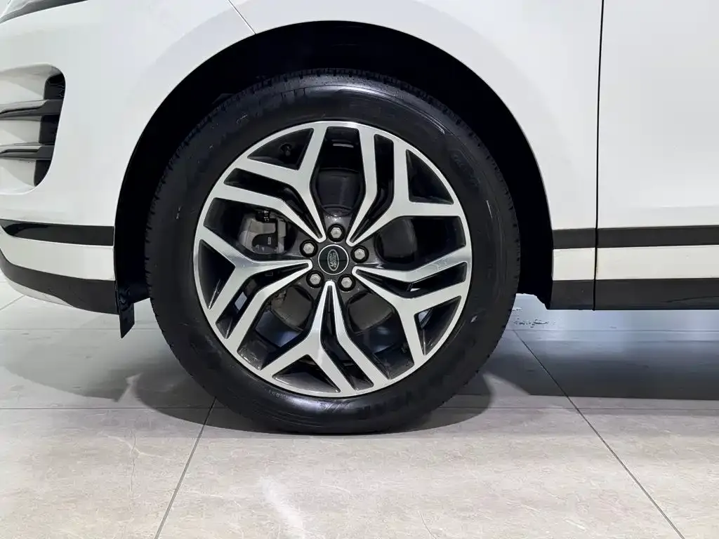 Land Rover Evoque — фото 8