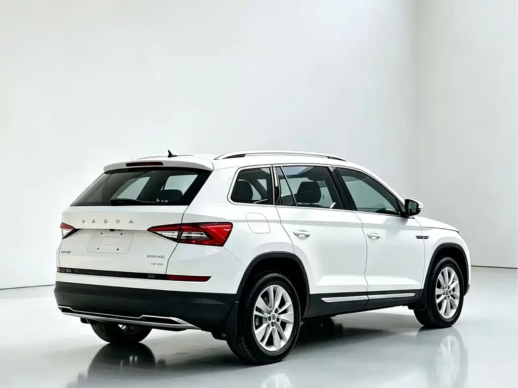 Skoda Kodiaq — фото 8