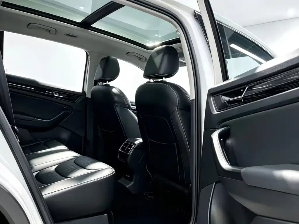 Skoda Kodiaq — фото 6