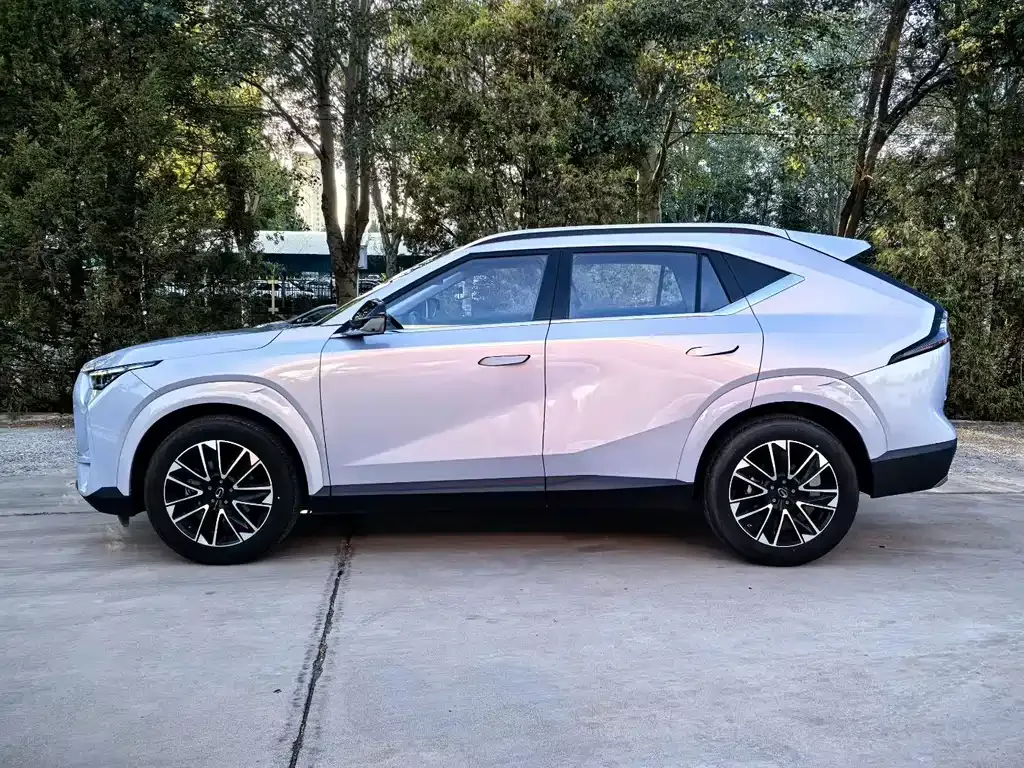 GAC Motor Trumpchi GS4 — фото 8