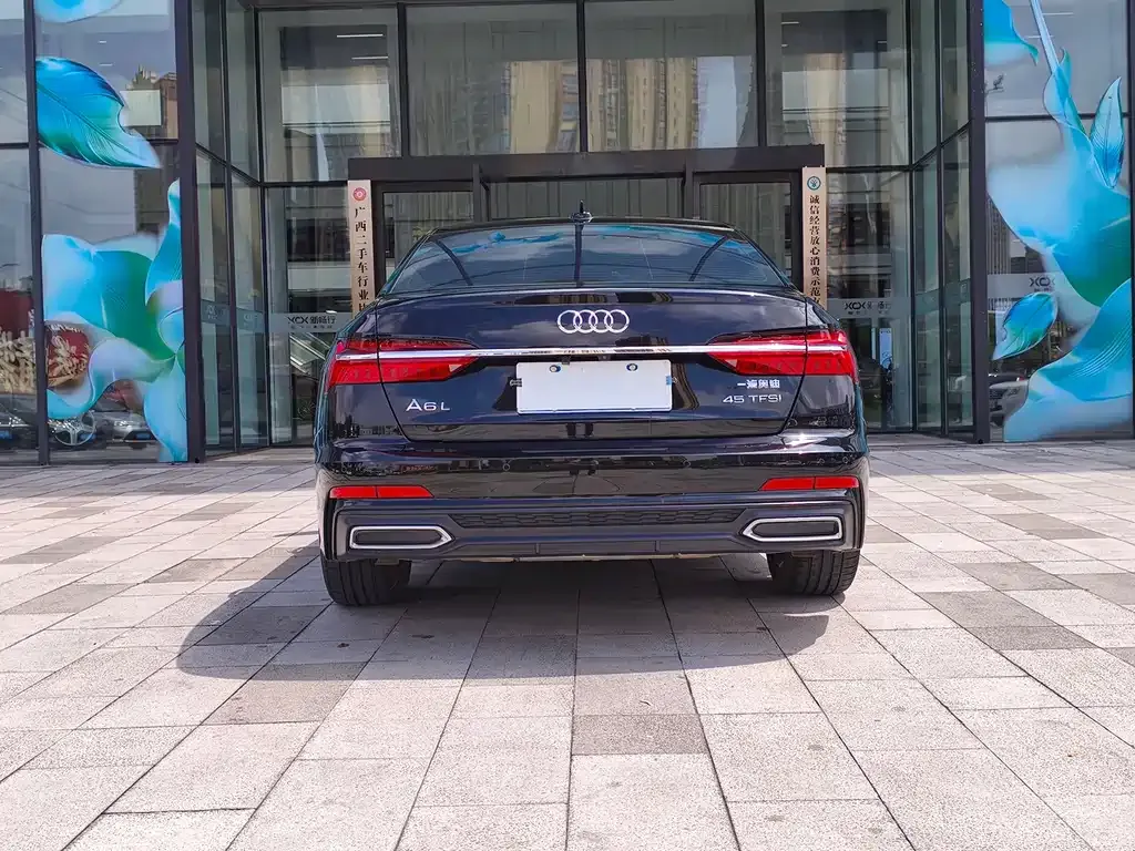 Audi A6L — фото 9