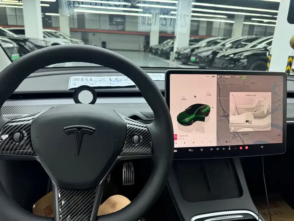 Tesla Model 3 — фото 7