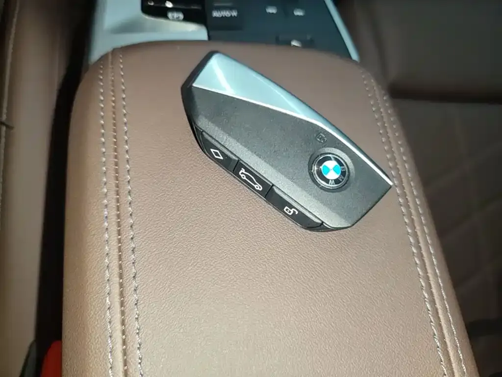 BMW X2 (Import) — фото 9
