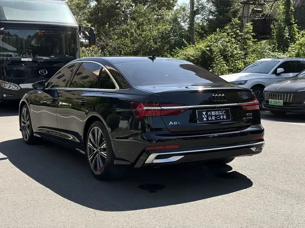 Audi A6L — фото 5