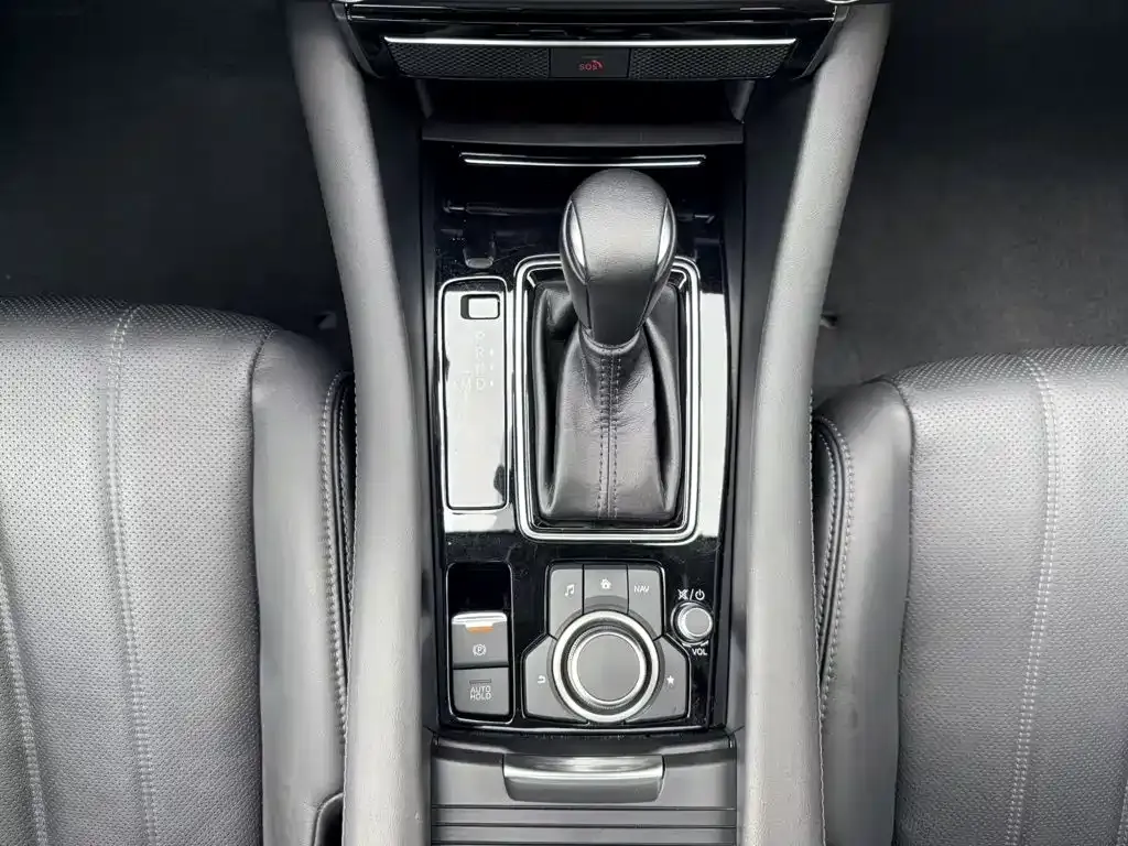 Mazda Atenza — фото 10
