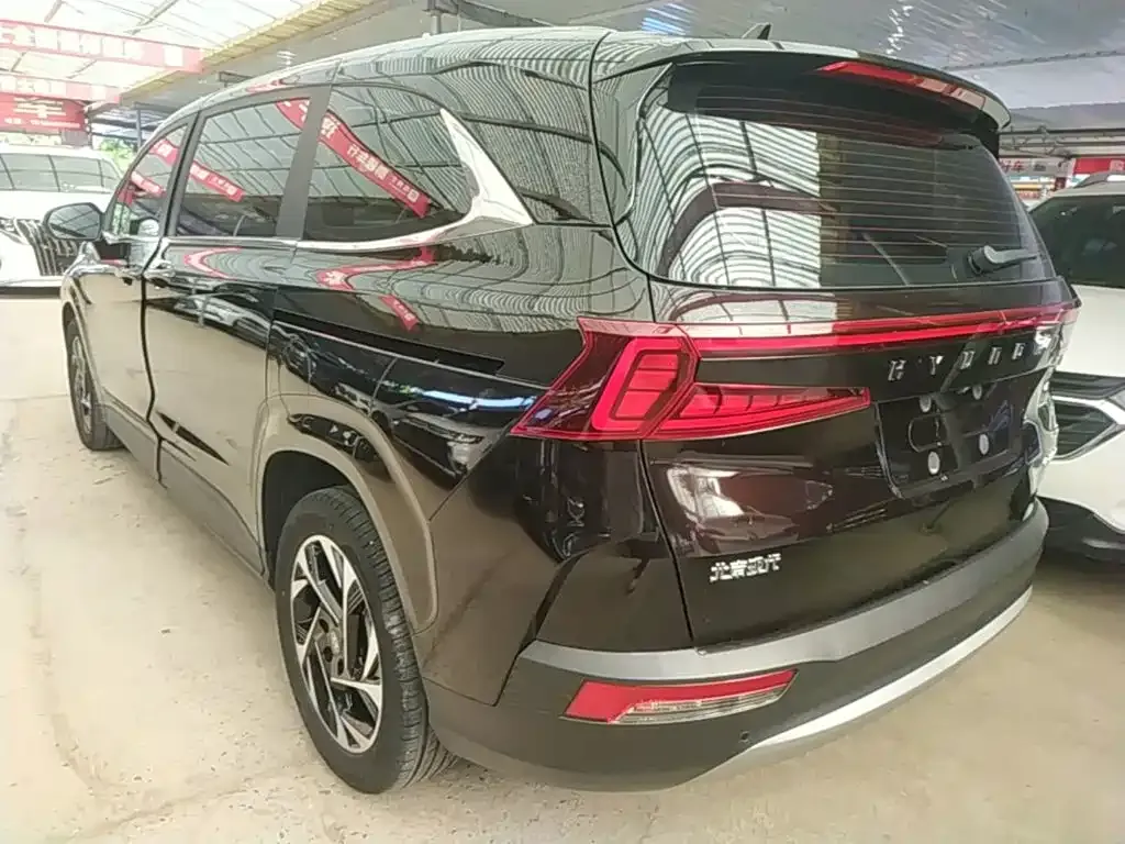 Hyundai Custo — фото 10