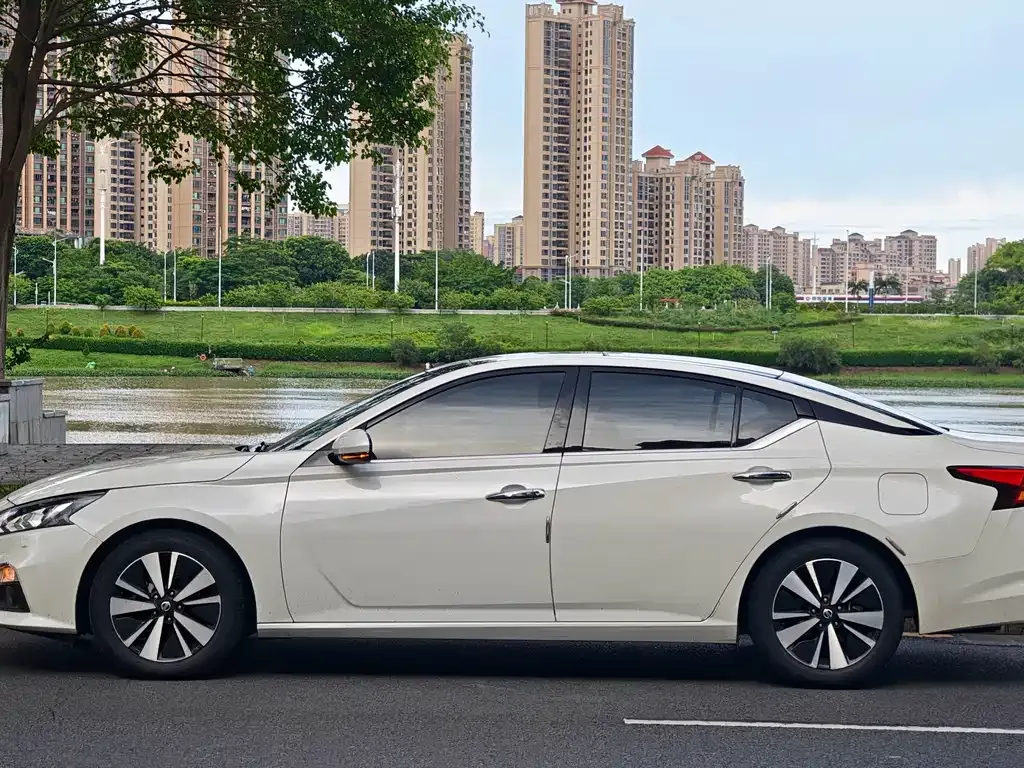 Nissan Teana — фото 3