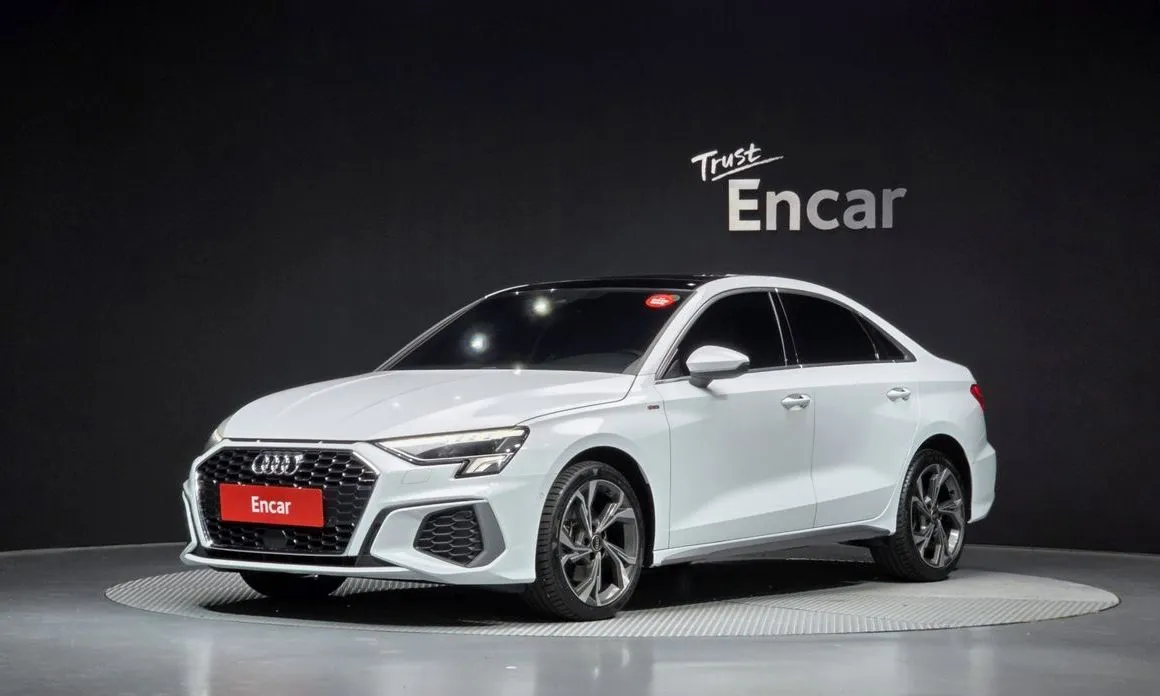 Audi A3 — фото 1
