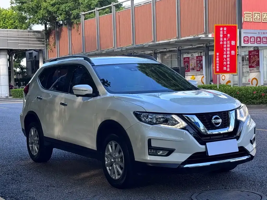 Nissan X-Trail — фото 8