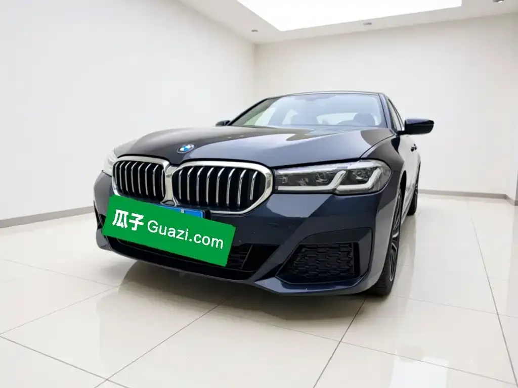 BMW 5 Series — фото 1