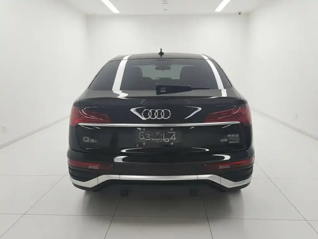 Audi Q5L Sportback — фото 3