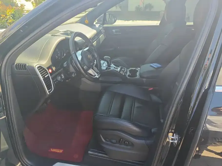 Porsche Cayenne Hybrid — фото 10