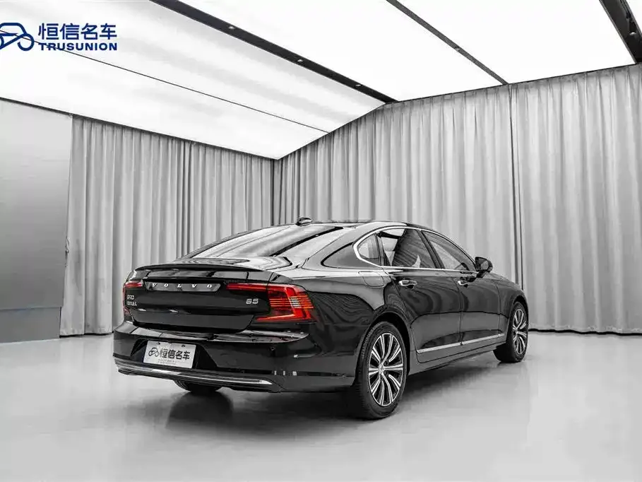 Volvo S90 — фото 5