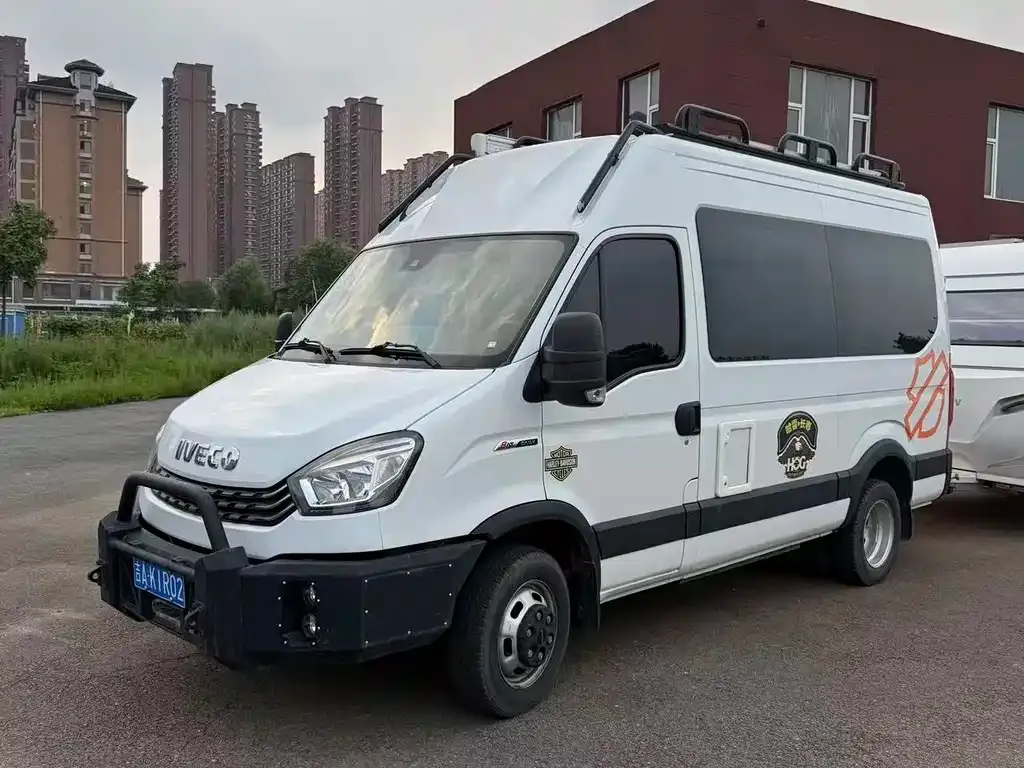 IVECO Ousheng — фото 1
