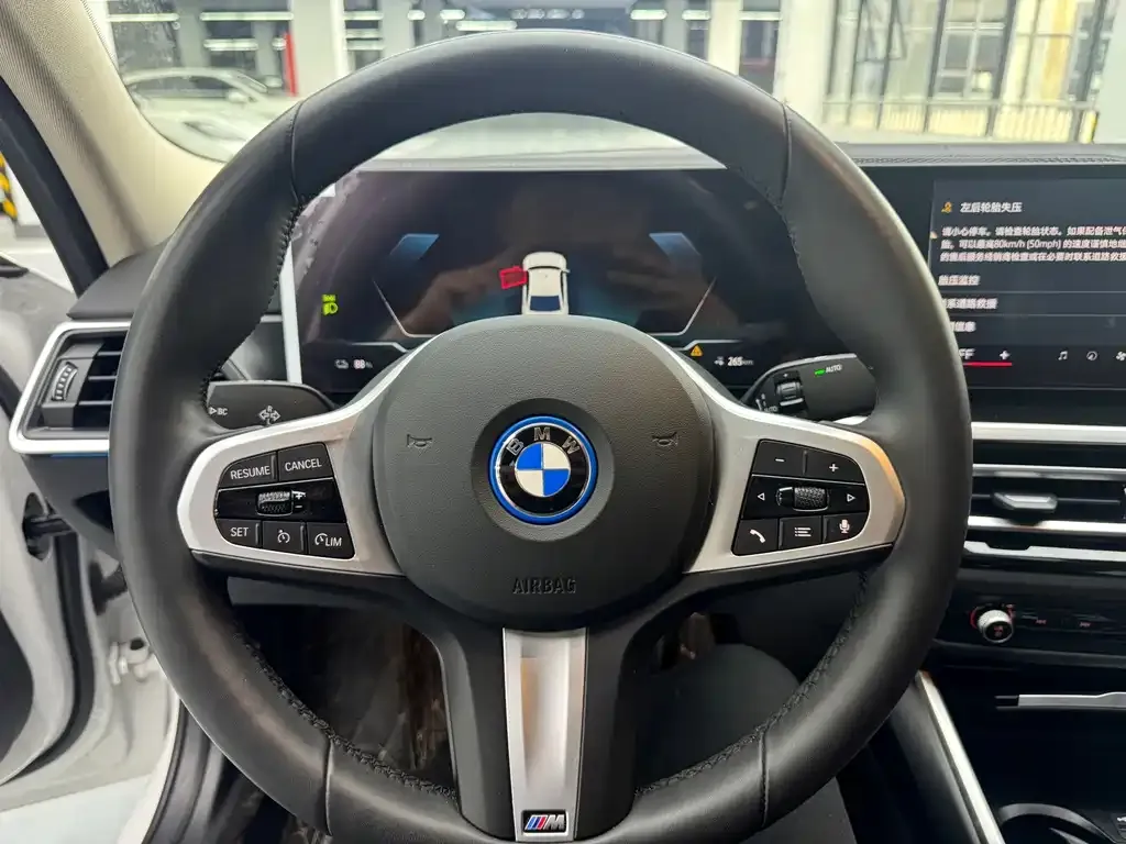BMW i3 — фото 5