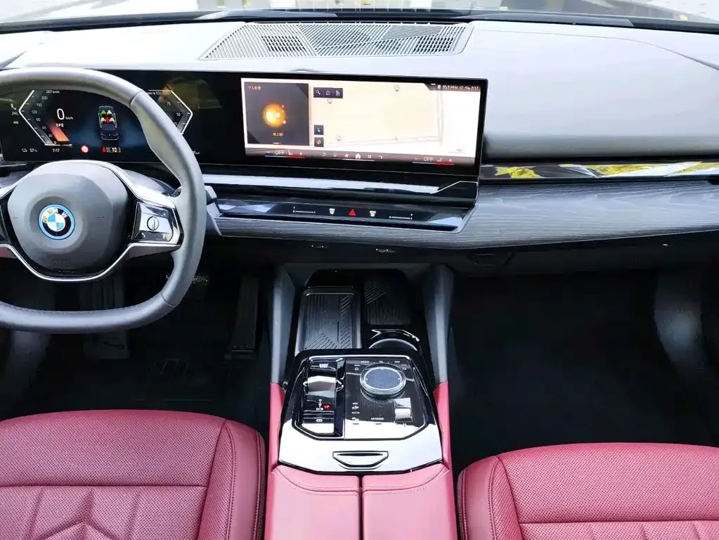 BMW i5 — фото 9