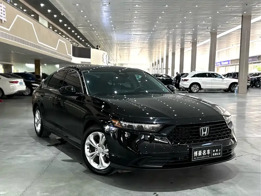 Honda Accord — фото 7