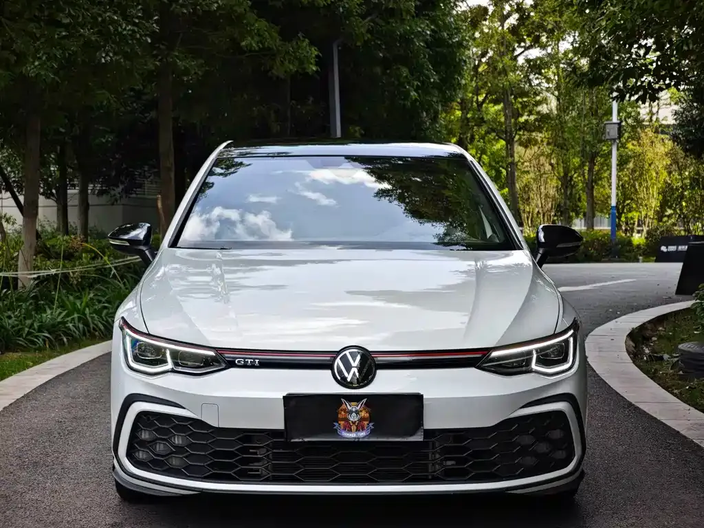 Volkswagen Golf GTI — фото 3