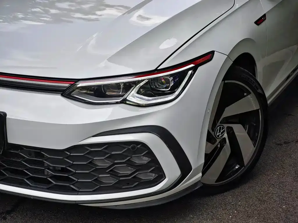 Volkswagen Golf GTI — фото 2