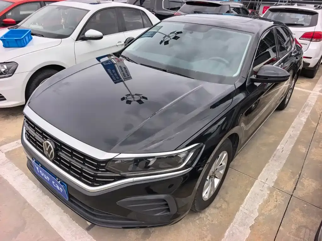 Volkswagen Passat — фото 1