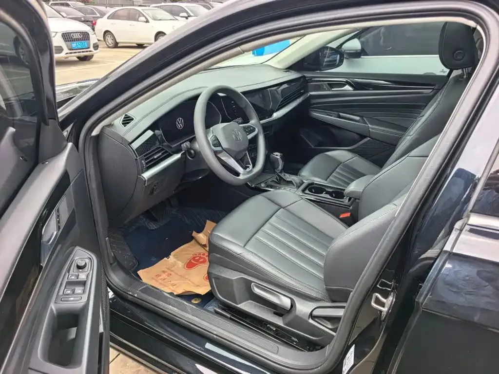 Volkswagen Passat — фото 7