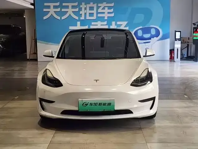 Tesla Model 3 — фото 5