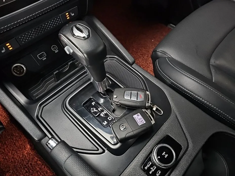 KG Mobility (Ssangyong) Rexton — фото 10