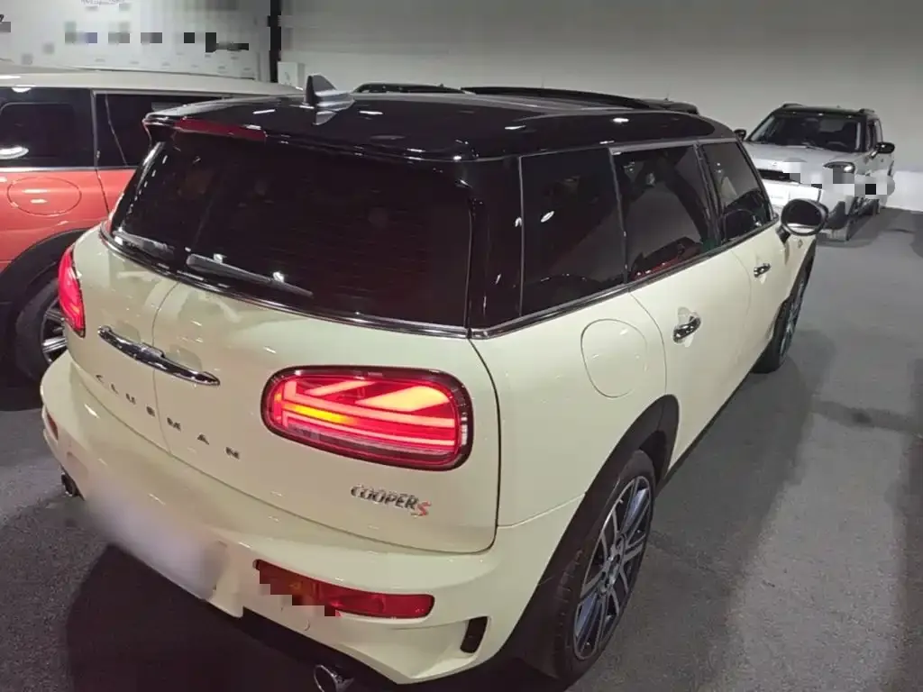 MINI Clubman — фото 7