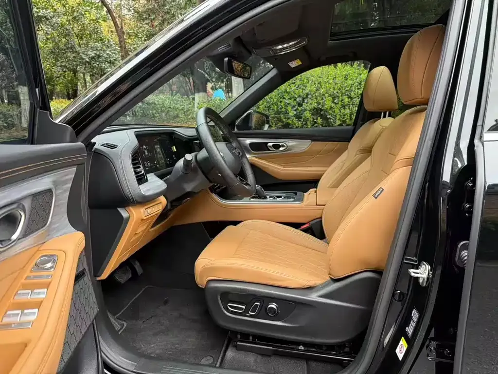 GAC Motor Trumpchi GS8 — фото 4