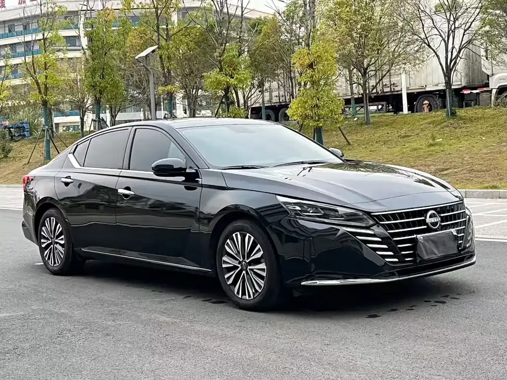 Nissan Teana — фото 8