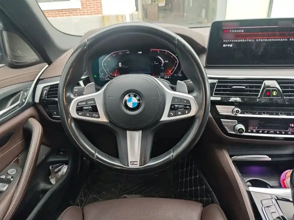 BMW 5 Series — фото 10