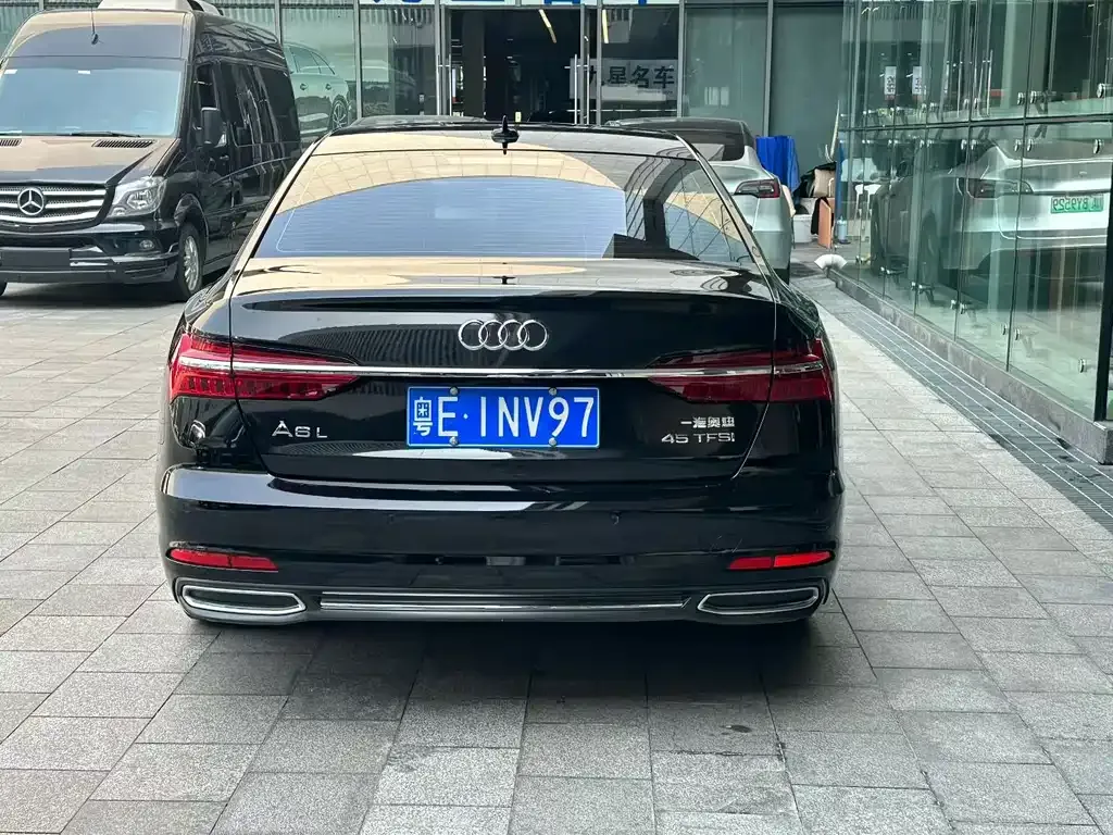 Audi A6L — фото 6