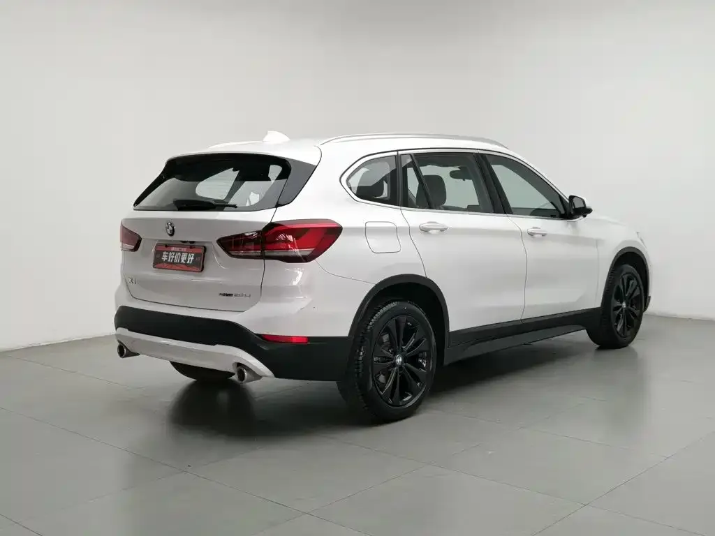 BMW X1 — фото 3