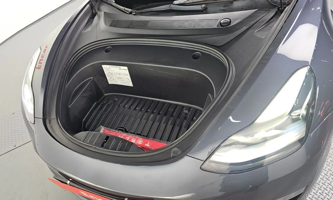 Tesla Model 3 — фото 2
