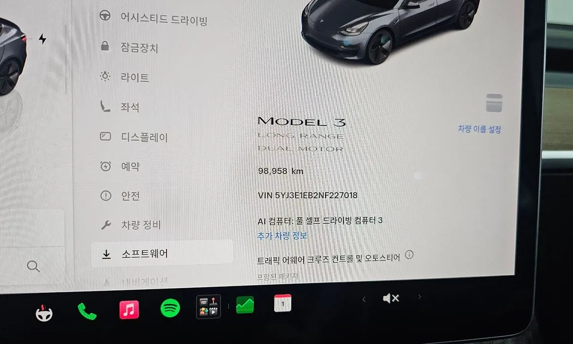 Tesla Model 3 — фото 10