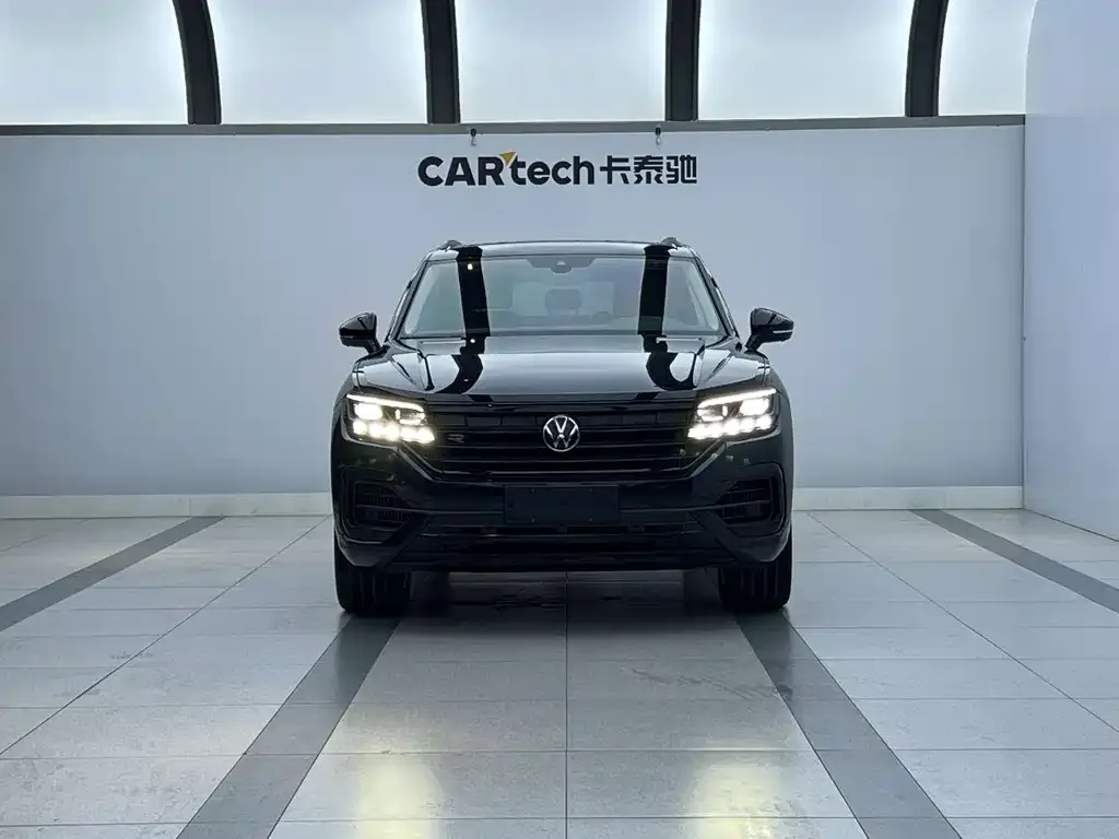 Volkswagen Touareg — фото 3