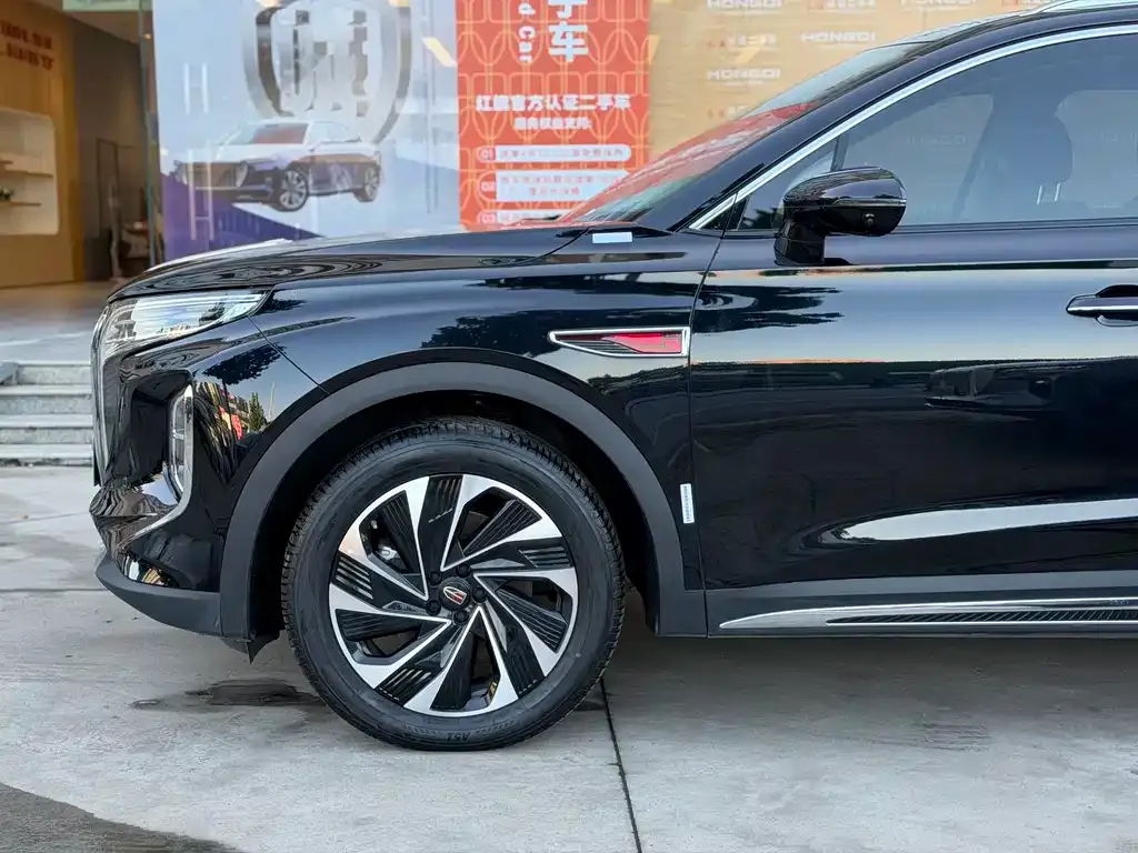 Hongqi HS7 PHEV — фото 7