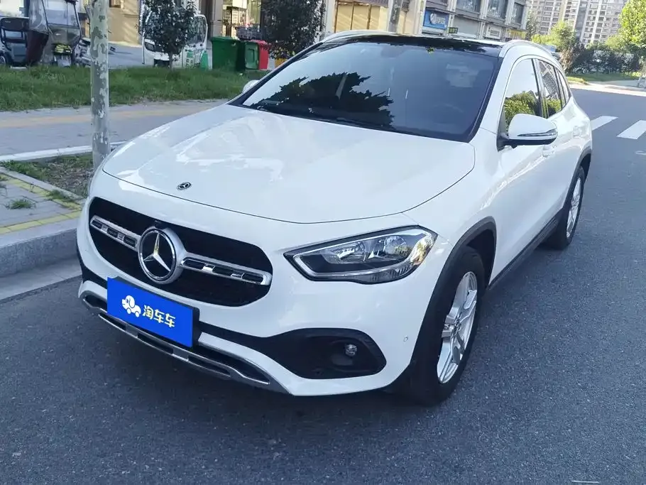 Mercedes-Benz GLA — фото 1
