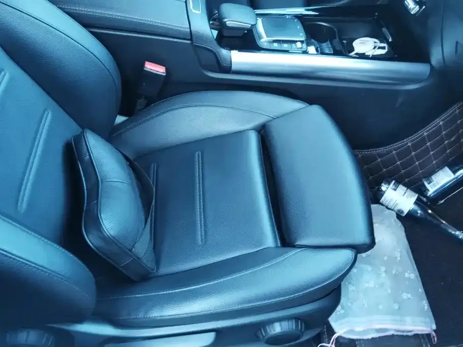 Mercedes-Benz GLA — фото 10