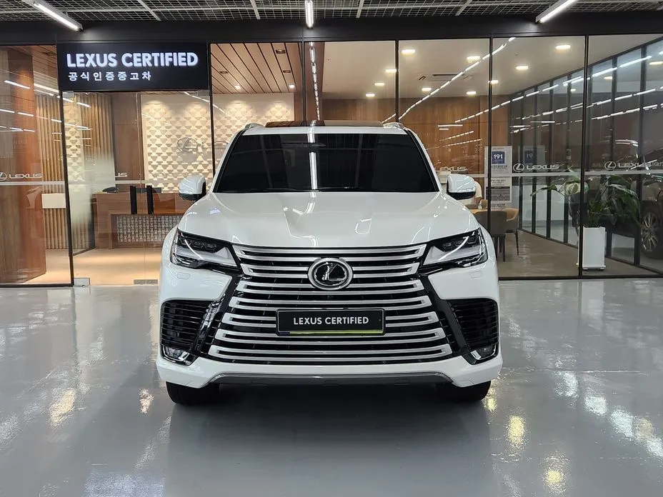 Lexus LX — фото 3