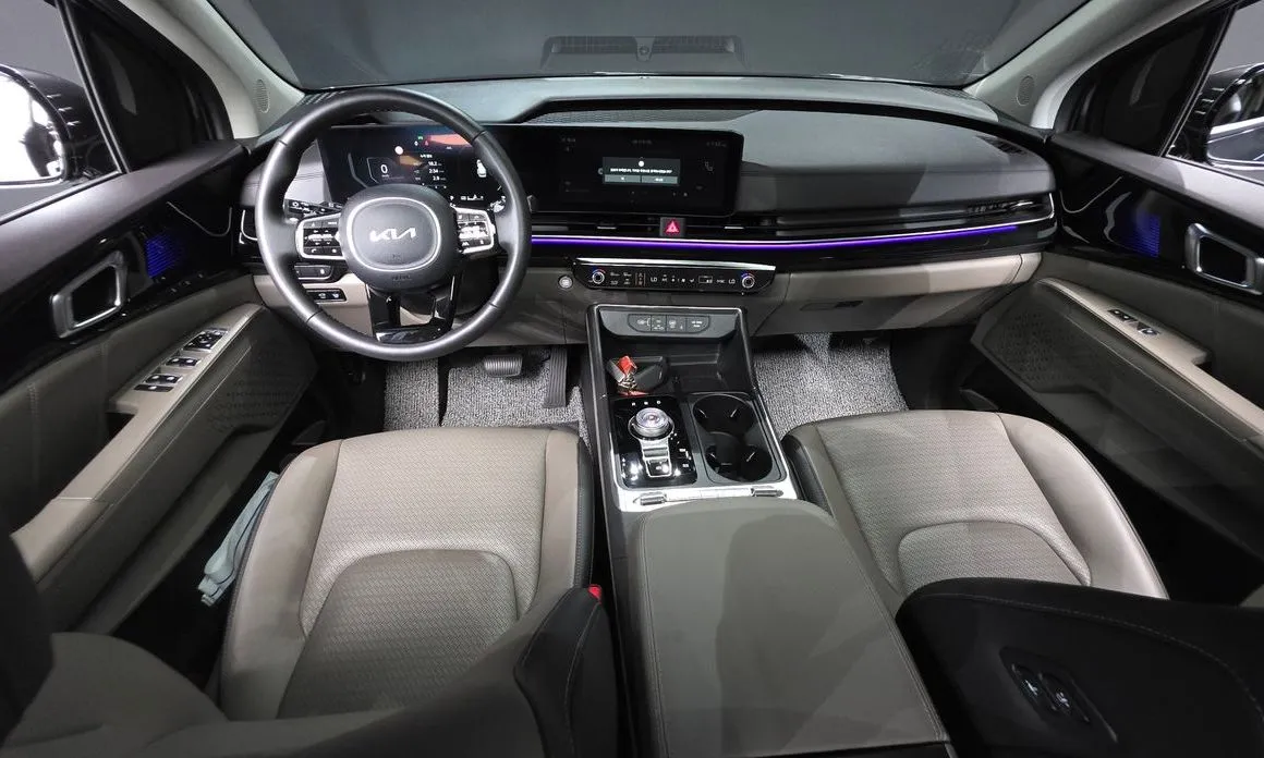 Kia Carnival — фото 9