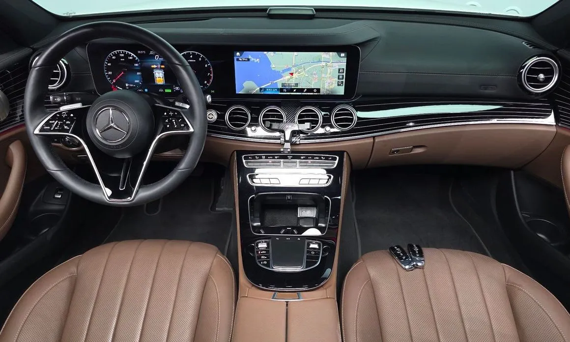 Mercedes-Benz E-Class — фото 10